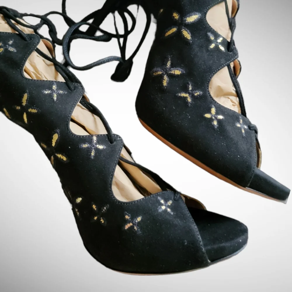ALAIA |New in Box Black Suede w/Metallic Gold Floral Trim Open Toe Pumps S… - Picture 4 of 16